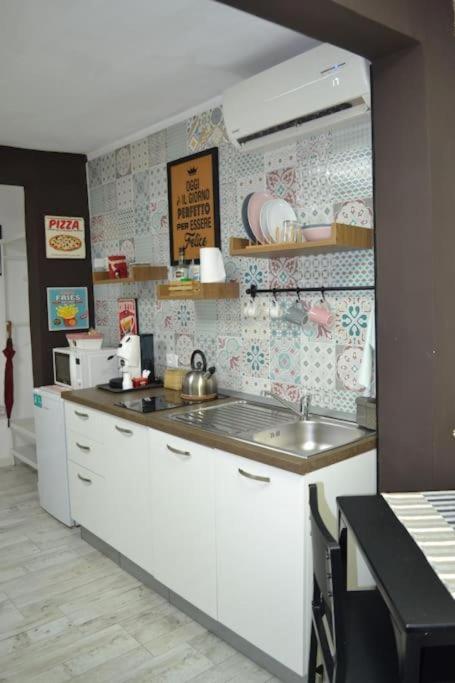 Casa Mya - Studio Flat 那不勒斯 外观 照片