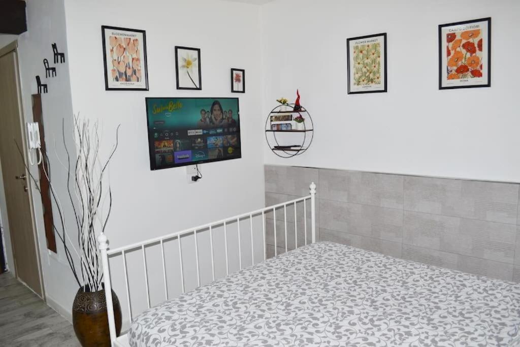 Casa Mya - Studio Flat 那不勒斯 外观 照片